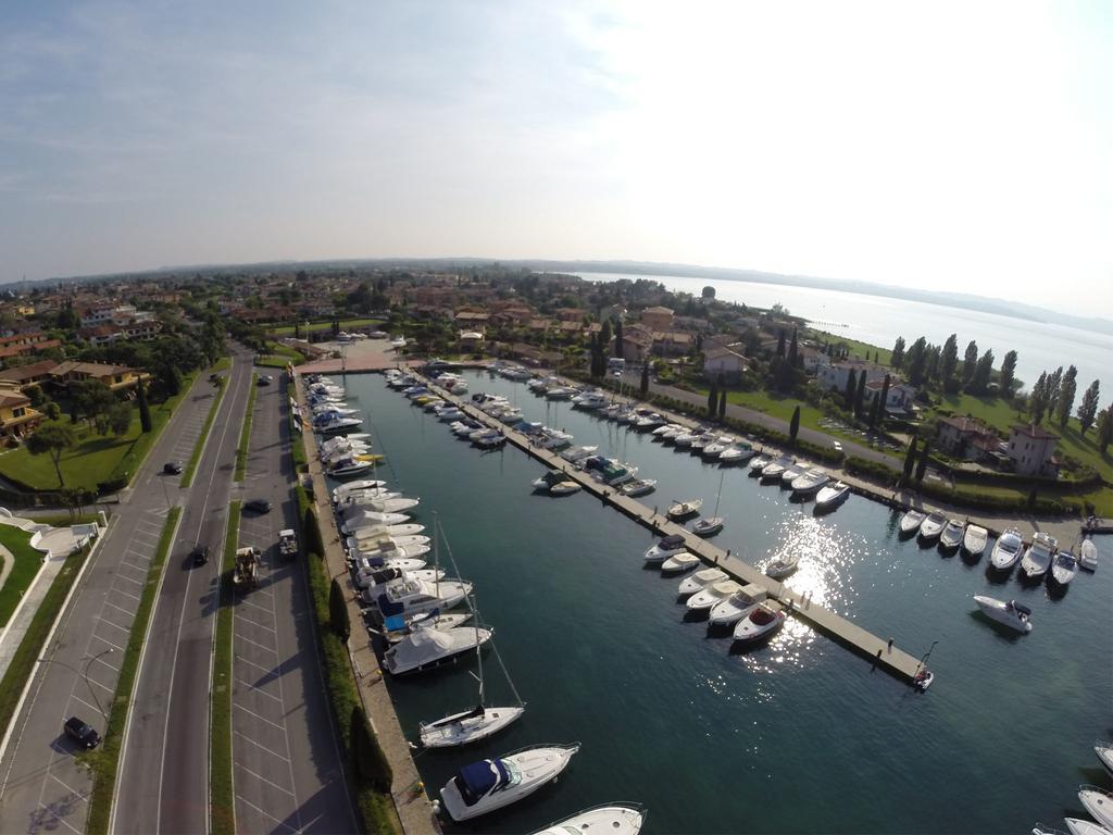 Bellasirmione Holiday Apartments Экстерьер фото